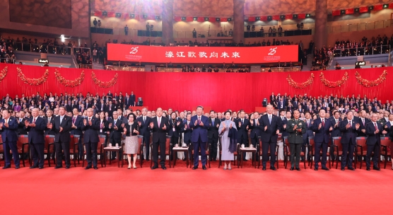 庆祝澳门回归祖国25周年文艺晚会举行 习近平出席观看